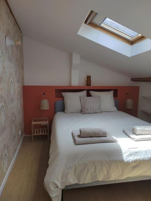 Magnifique Appartement Le Nid Des Thermes 바네르드비고르 외부 사진