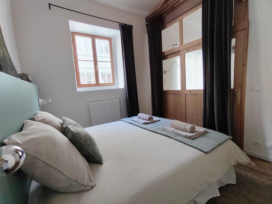 Magnifique Appartement Le Nid Des Thermes 바네르드비고르 외부 사진